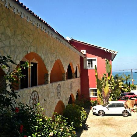Pousada Casa De Pedra Boicucanga Buitenkant foto
